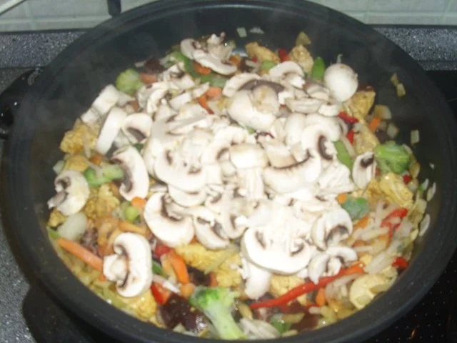 Rezept: Asiatische Bratnudel-Pfanne mit Wasabichips Bild Nr. 5 Asiatische Bratnudel-Pfanne mit Wasabichips - Rezept - Bild Nr. 5