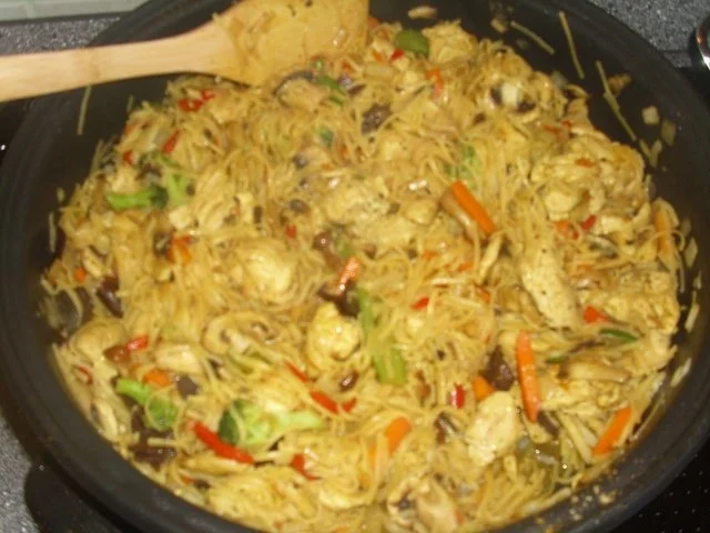 Rezept: Asiatische Bratnudel-Pfanne mit Wasabichips Bild Nr. 8 Asiatische Bratnudel-Pfanne mit Wasabichips - Rezept - Bild Nr. 8