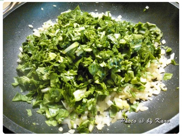 Mangold Kräuterrolle mit gebratenem Salbei und mariniertem Lamm Nacken - Rezept - Bild Nr. 5