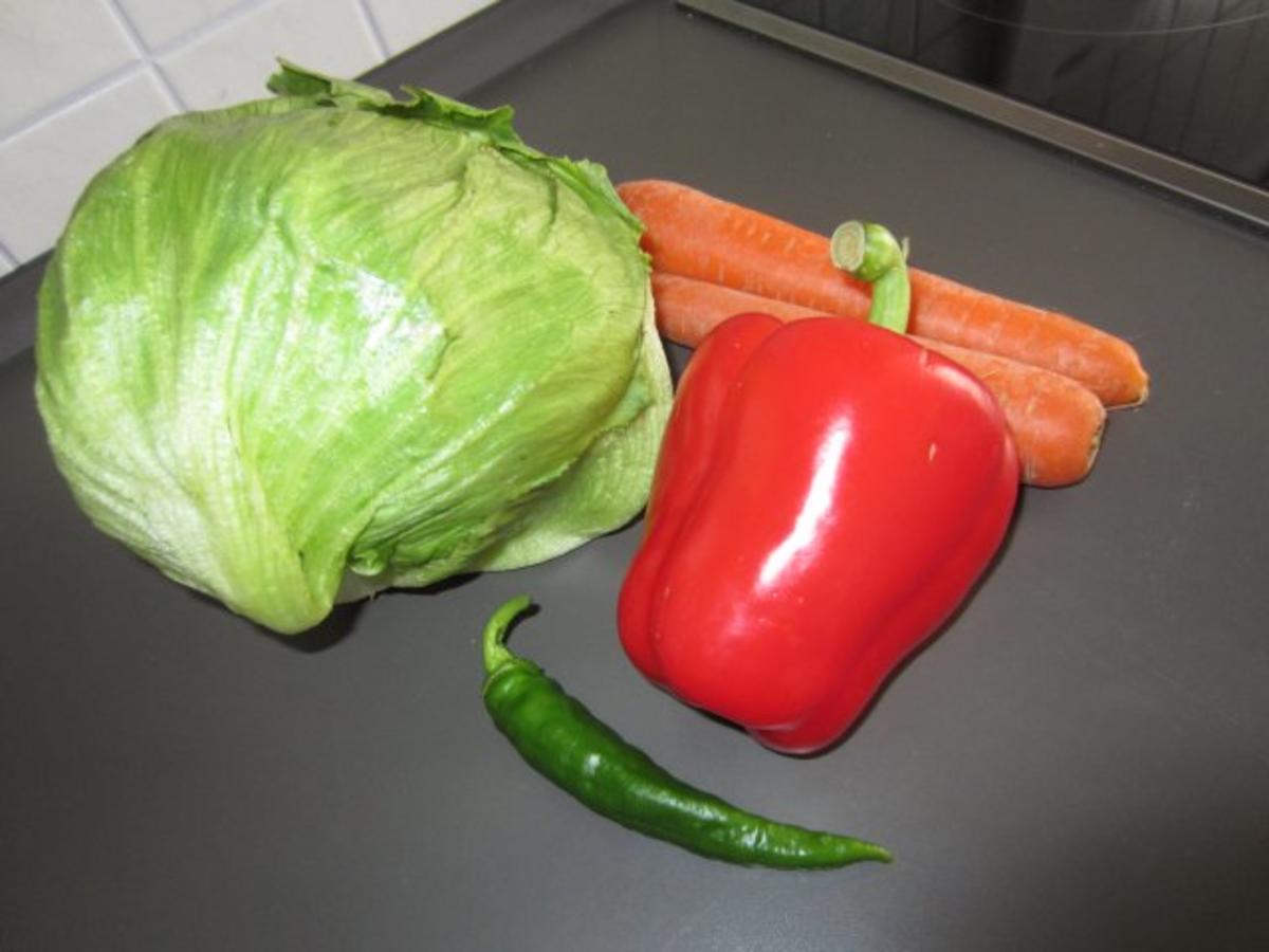 Gemüse in Salatblatt - Rezept - Bild Nr. 2