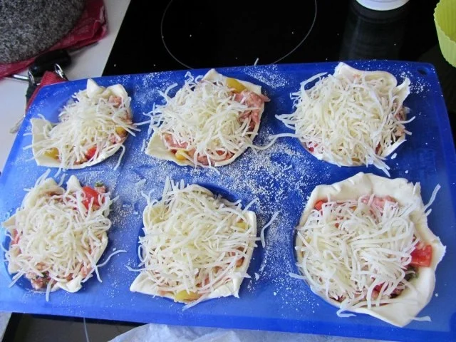 Rezept: Pikante - Hackfleisch – Muffins mit Creme - Fraiche Bild Nr. 21 Pikante - Hackfleisch – Muffins mit Creme - Fraiche - Rezept - Bild Nr. 21