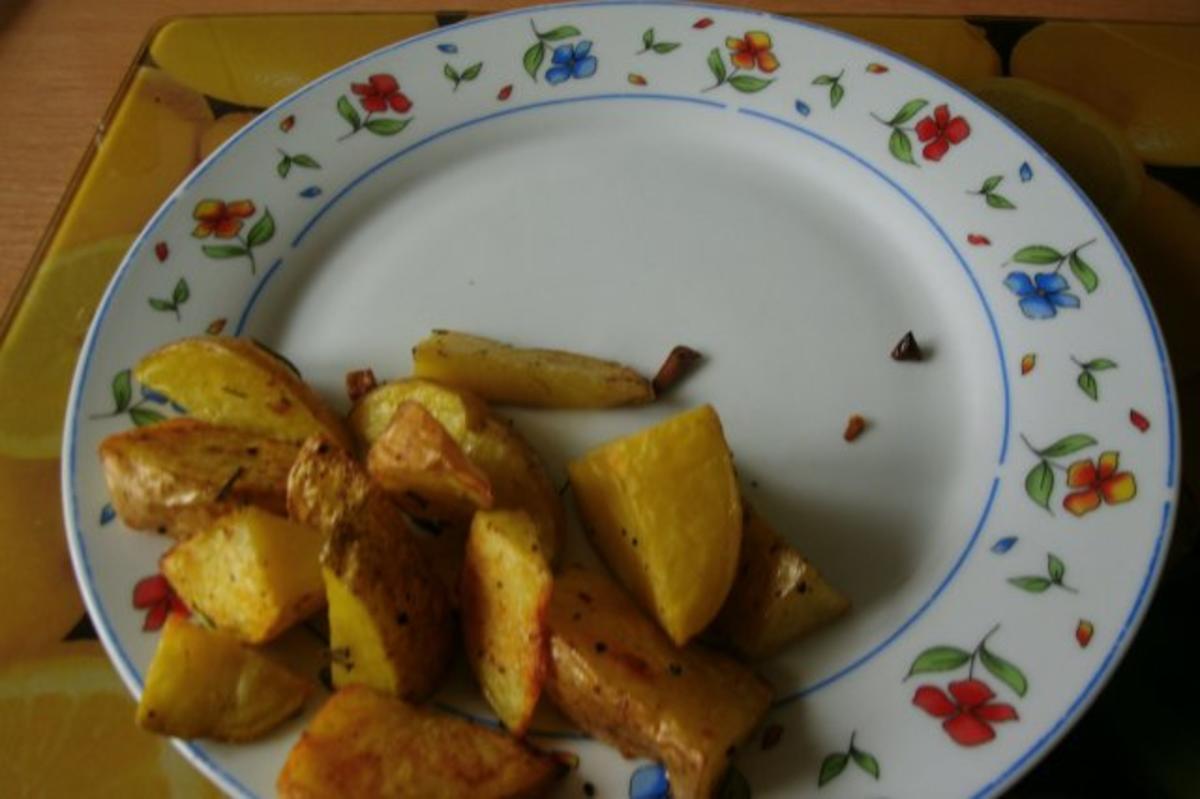 Rosmarinkartoffeln °°°°°°°°von ganz frischen Gartenkartoffeln - Rezept - Bild Nr. 5