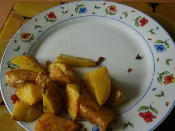 Rezept: Rosmarinkartoffeln °°°°°°°°von ganz frischen Gartenkartoffeln Bild Nr. 5 Rosmarinkartoffeln °°°°°°°°von ganz frischen Gartenkartoffeln - Rezept - Bild Nr. 5