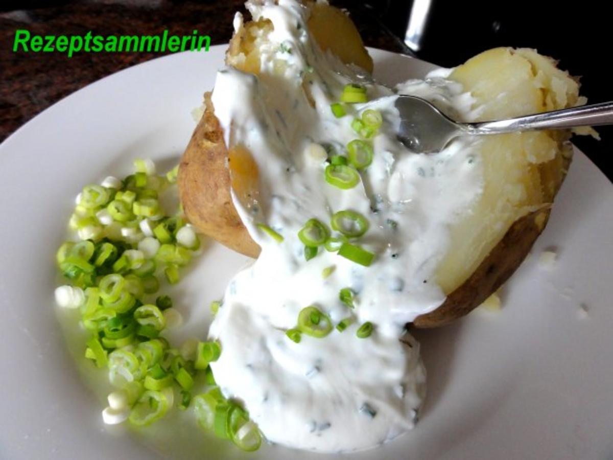 Kartoffel:   BACKKARTOFFEL mit Schnittlauchquark - Rezept