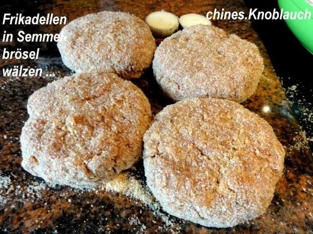 Rezept: Fleisch: FRIKADELLEN an Rahmchampignon Bild Nr. 4 Fleisch: FRIKADELLEN an Rahmchampignon - Rezept - Bild Nr. 4