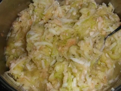 Rezept: Zucchini-Apfel-Marmelade eingemacht Bild Nr. 2 Zucchini-Apfel-Marmelade eingemacht - Rezept - Bild Nr. 2