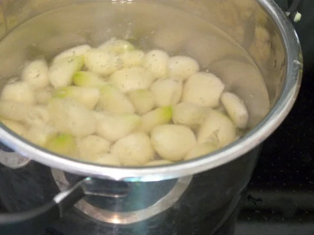 Rezept: Karamellisierter Knoblauch Bild Nr. 4 Karamellisierter Knoblauch - Rezept - Bild Nr. 4