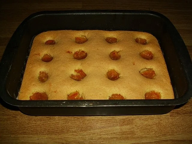 Mirabellen-Biskuit Blechkuchen - Rezept