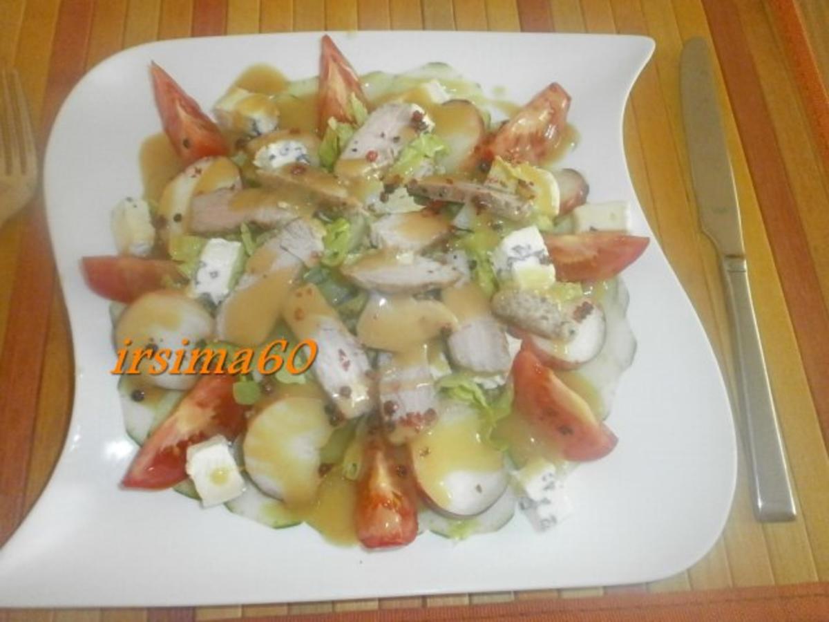 Fruchtiger  Salat mit Streifen vom Schweinefilet  und Cambozola - Rezept - Bild Nr. 2