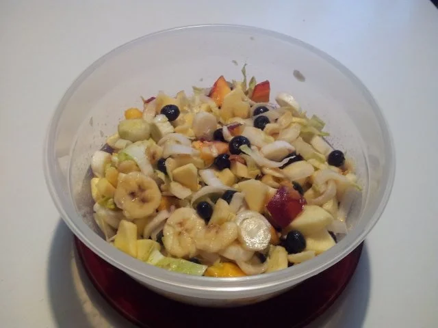 Obst-Salat im Juli mit Heidelbeeren - Rezept - Bild Nr. 3