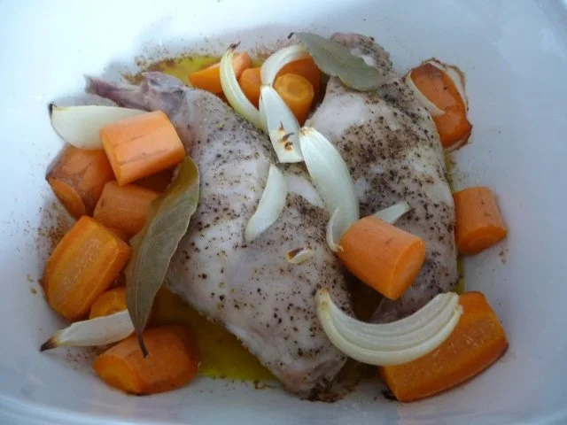 Wild & Co : Hasen / Kaninchen-Keulen, Dinkelspätzle und Salat - Rezept - Bild Nr. 7