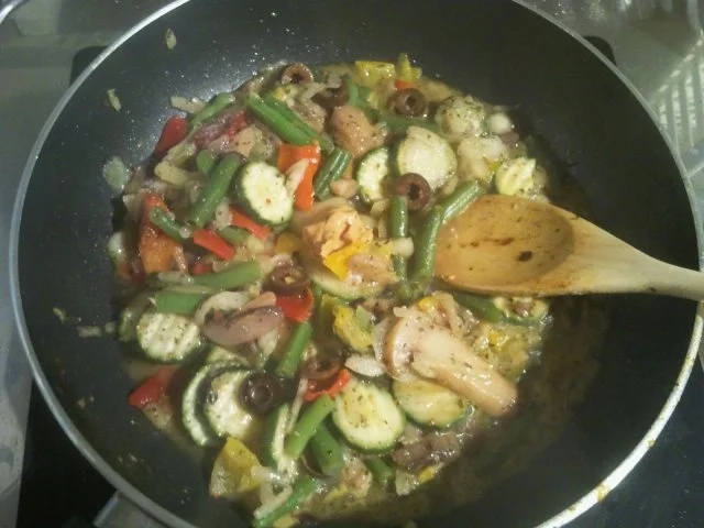 Victoria schwimmt im Gemüsesee oder Die Halb -und Halb -Fisch-Gemüsepfanne - Rezept - Bild Nr. 3