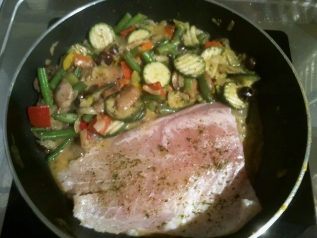 Victoria schwimmt im Gemüsesee oder Die Halb -und Halb -Fisch-Gemüsepfanne - Rezept - Bild Nr. 4