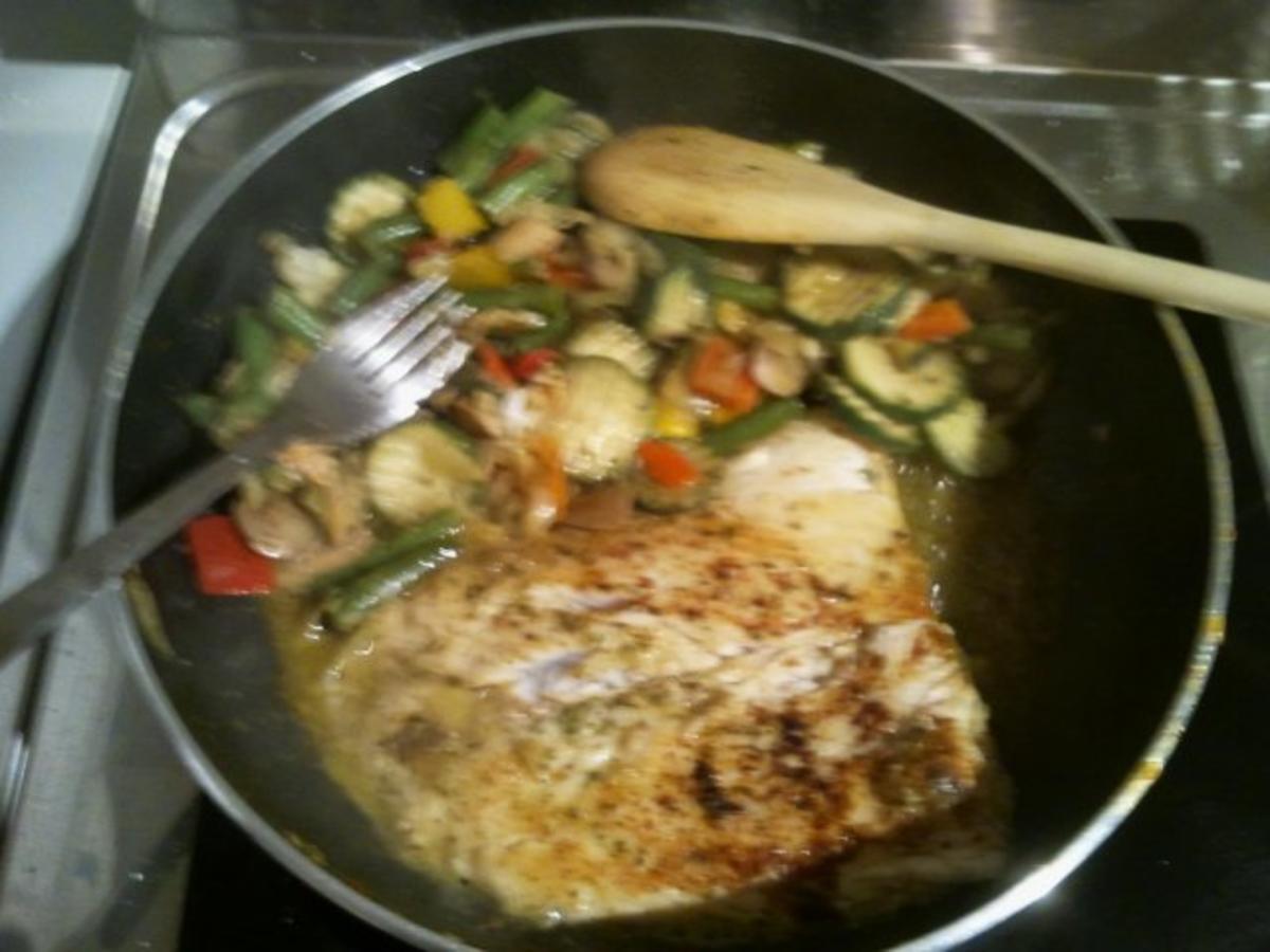 Victoria schwimmt im Gemüsesee oder Die Halb -und Halb -Fisch ...