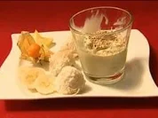 Grüntee-Eis mit Kokosbällchen (Jürgen Drews) - Rezept