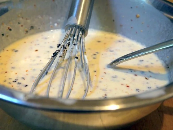 Ziegenkäsetarte mit karamellisiertem Knoblauch - Rezept - Bild Nr. 4