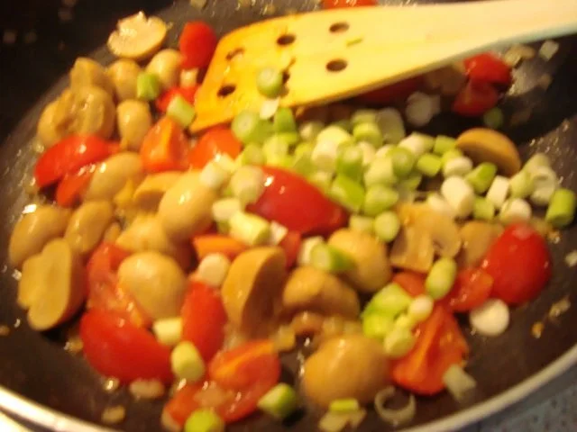 Rezept: Rührei mit leckerem Gemüse Bild Nr. 6 Rührei mit leckerem Gemüse - Rezept - Bild Nr. 6