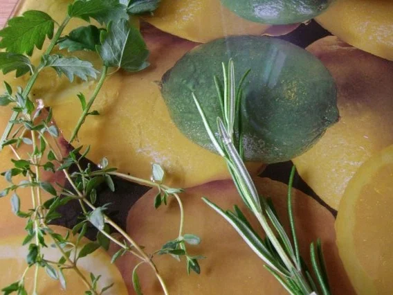 Rezept: mediteran gefüllte Kräuter-Frikadellen Bild Nr. 4 mediteran gefüllte Kräuter-Frikadellen - Rezept - Bild Nr. 4