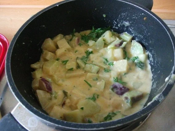 Rezept: mediteran gefüllte Kräuter-Frikadellen Bild Nr. 10 mediteran gefüllte Kräuter-Frikadellen - Rezept - Bild Nr. 10