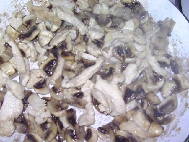 Huhn mit Champignons und Bambus - Rezept - Bild Nr. 3