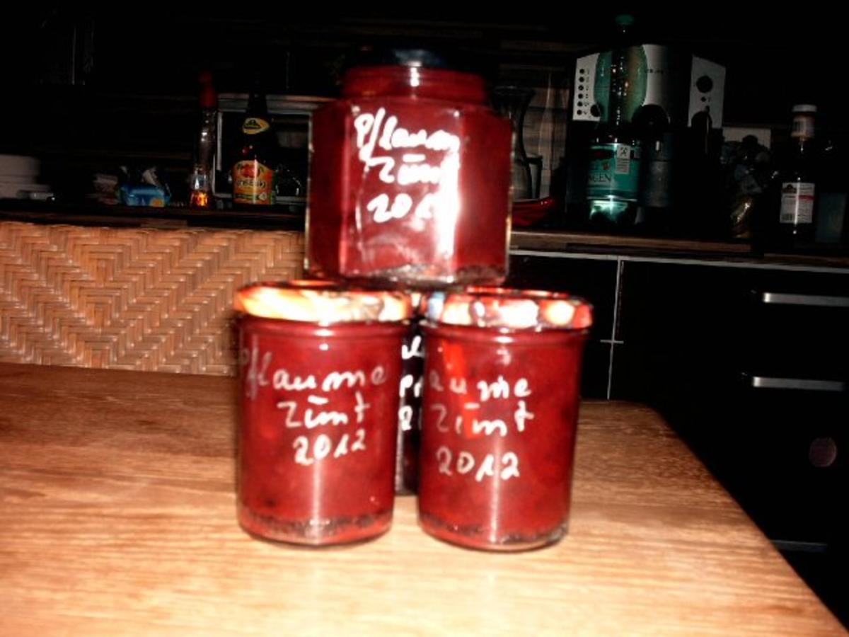 Pflaumen Marmelade mit Zimt und Slibowitz - einfach - 62 kcal/100g