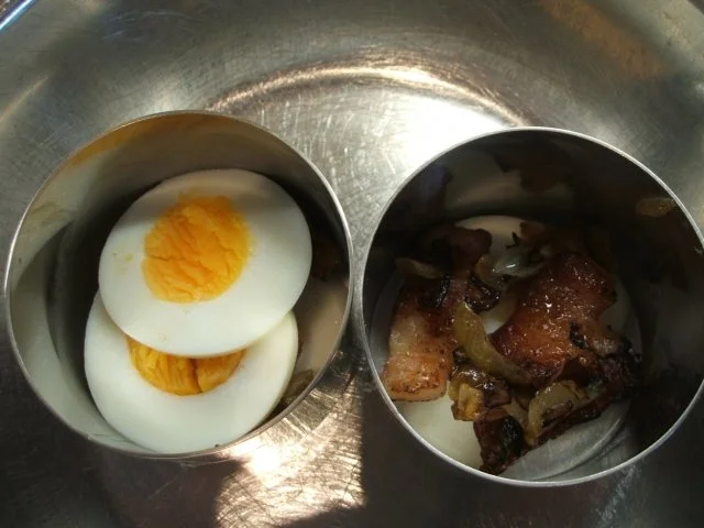 Rezept: Sülzen: Kleine Bauerschmaus-Sülzchen in Tomatengeleewürfeln Bild Nr. 6 Sülzen: Kleine Bauerschmaus-Sülzchen in Tomatengeleewürfeln - Rezept - Bild Nr. 6