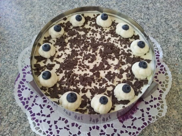 Rezept: Torte "Schwarzwälder Art" mit Blaubeeren Bild Nr. 3 Torte "Schwarzwälder Art" mit Blaubeeren - Rezept - Bild Nr. 3