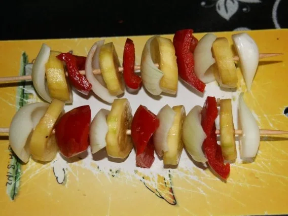 Marinierte Gemüsespieße aus dem Räucherofen - Rezept - Bild Nr. 3