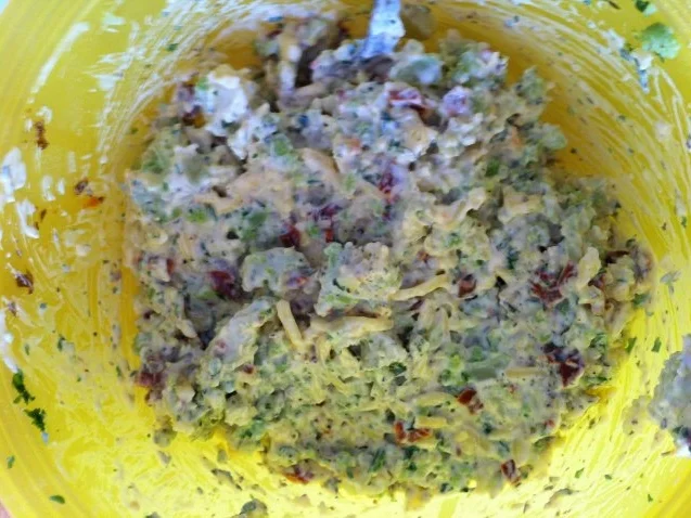 Rezept: Broccoli Täschchen Bild Nr. 3 Broccoli Täschchen - Rezept - Bild Nr. 3