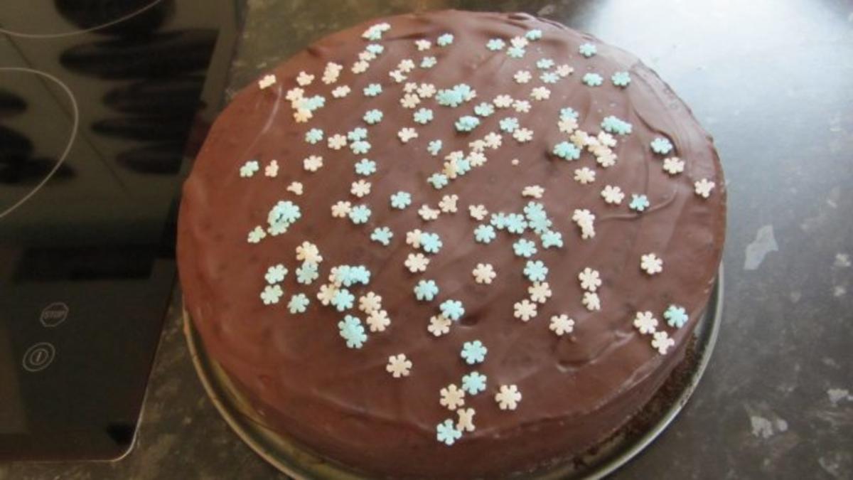 Saftiger Schokoladenkuchen - Rezept - Bild Nr. 3