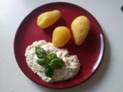 Quark mit Leinöl, frischem Basilikum + Zwiebeln - Rezept