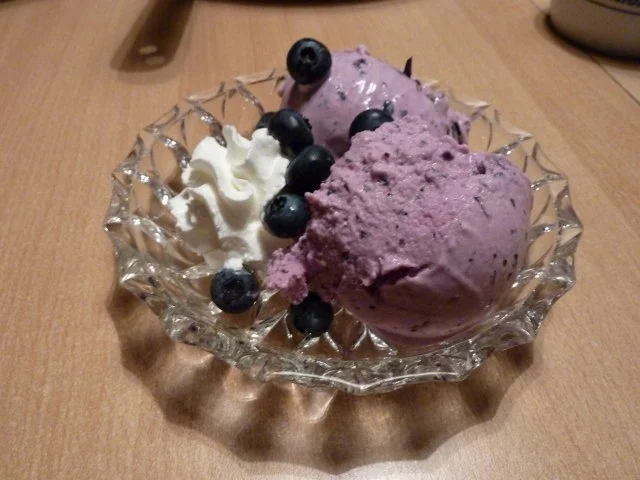 Rezept: Dessert: Heidelbeereis Bild Nr. 2 Dessert: Heidelbeereis - Rezept - Bild Nr. 2