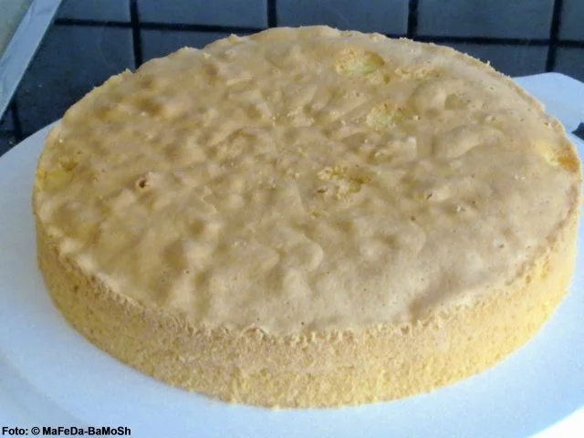 Blitz-Biskuit (Wiener Boden) - Rezept