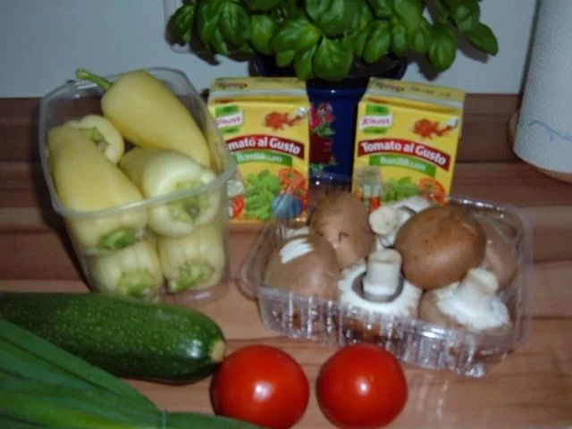 Rezept: Geflügel : Hähnchekeulen aus dem Ofen Bild Nr. 3 Geflügel : Hähnchekeulen aus dem Ofen - Rezept - Bild Nr. 3