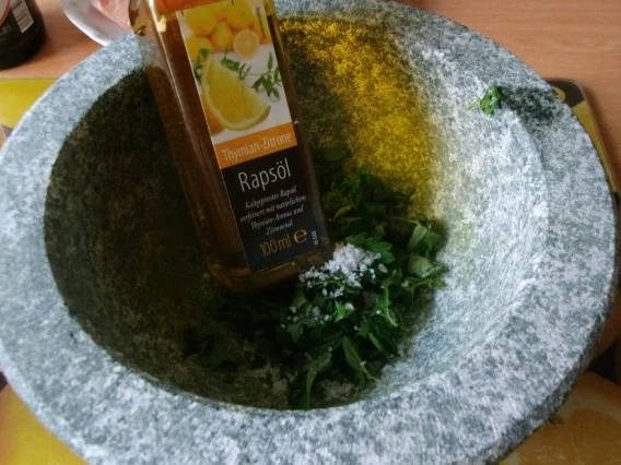 marinierte Hähnchenbrustfilet"s mit karamellisierten Möhren in Senf-Schnittlauchsosse - Rezept - Bild Nr. 5