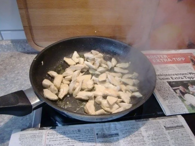 Geschnetzeltes mit Champignons auf ein Reisbett - Rezept - Bild Nr. 8