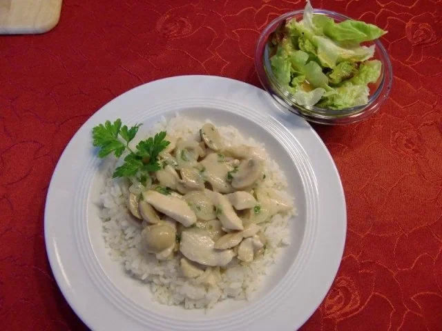 Geschnetzeltes mit Champignons auf ein Reisbett - Rezept