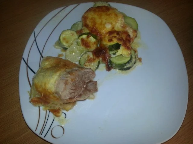 Schweinefilet in Blätterteig mit Zucchini-Kartoffelauflauf - Rezept - Bild Nr. 3