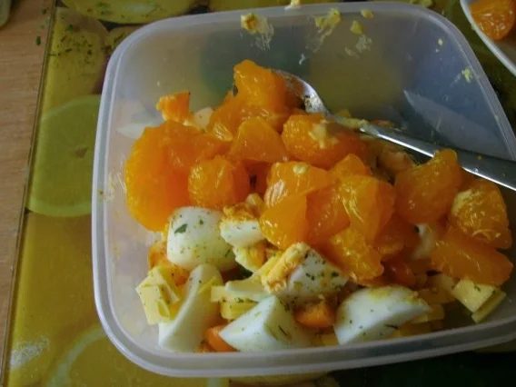 Eiersalat mit frechen Früchten - Rezept - Bild Nr. 5