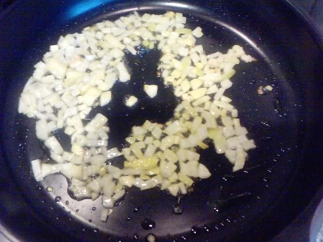 Rezept: Da wird die Zucchini in der Pfanne verrückt oder 007-Zucchini geschüttelt nicht gerührt Bild Nr. 5 Da wird die Zucchini in der Pfanne verrückt oder 007-Zucchini geschüttelt nicht gerührt - Rezept - Bild Nr. 5