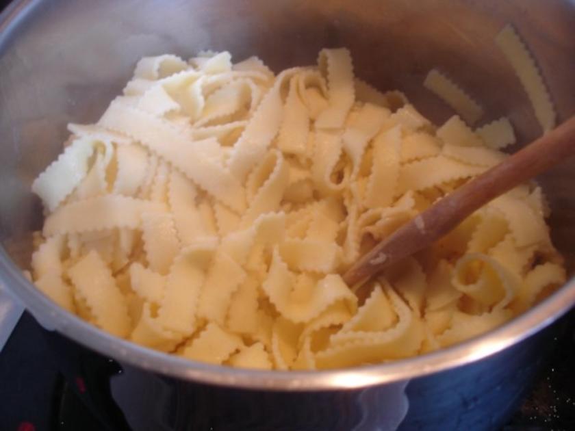 Nudeln mit Sahne Champignons - einfach - von MausVoh