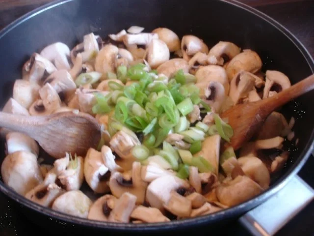 Nudeln mit Sahne-Champignons - Rezept - Bild Nr. 7