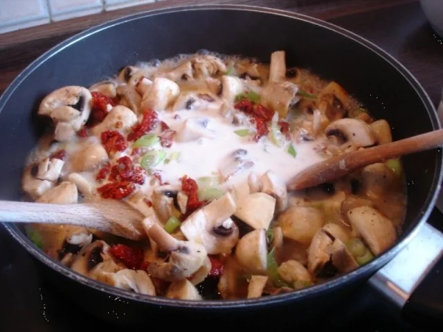 Nudeln mit Sahne-Champignons - Rezept - Bild Nr. 10
