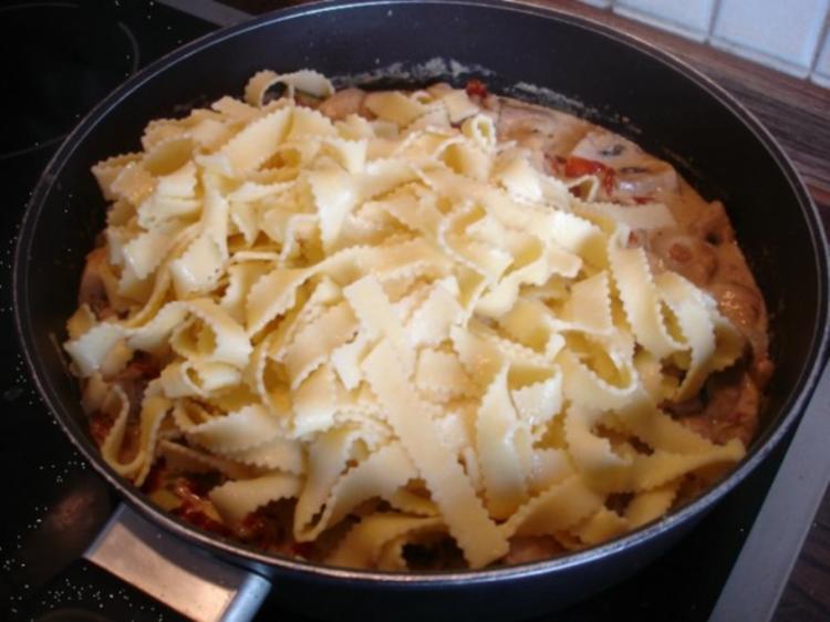 Nudeln Mit Sahne Champignons Rezept Mit Bild Kochbar De