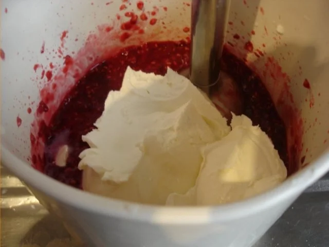 Himbeer-Dessert - Rezept - Bild Nr. 3