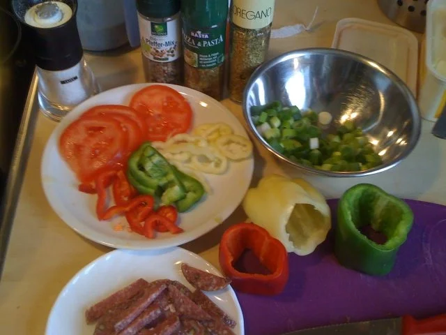 Rezept: Leo´s Pfannkuchenpizza Bild Nr. 2 Leo´s Pfannkuchenpizza - Rezept - Bild Nr. 2