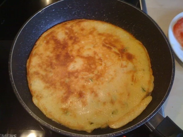 Rezept: Leo´s Pfannkuchenpizza Bild Nr. 5 Leo´s Pfannkuchenpizza - Rezept - Bild Nr. 5