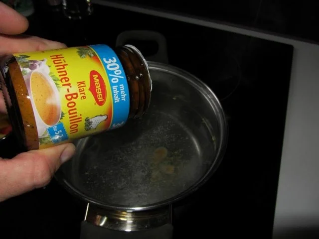 Rezept: Gebratene Mie Nudeln mit Gemüse Bild Nr. 7 Gebratene Mie Nudeln mit Gemüse - Rezept - Bild Nr. 7