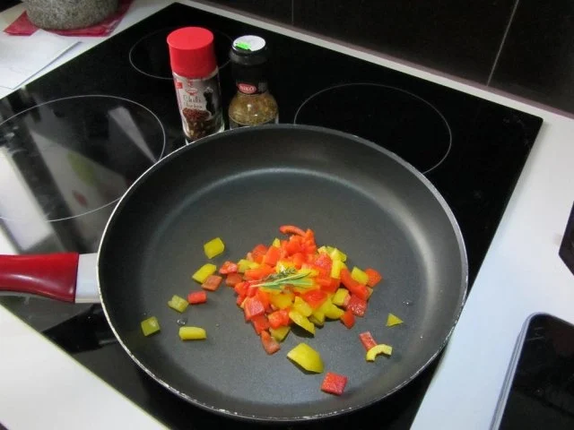 Rezept: Gebratene Mie Nudeln mit Gemüse Bild Nr. 12 Gebratene Mie Nudeln mit Gemüse - Rezept - Bild Nr. 12