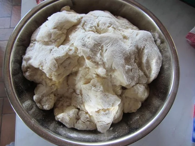 Rezept: Hefe Kuchen mit Pflaumen Bild Nr. 3 Hefe Kuchen mit Pflaumen - Rezept - Bild Nr. 3